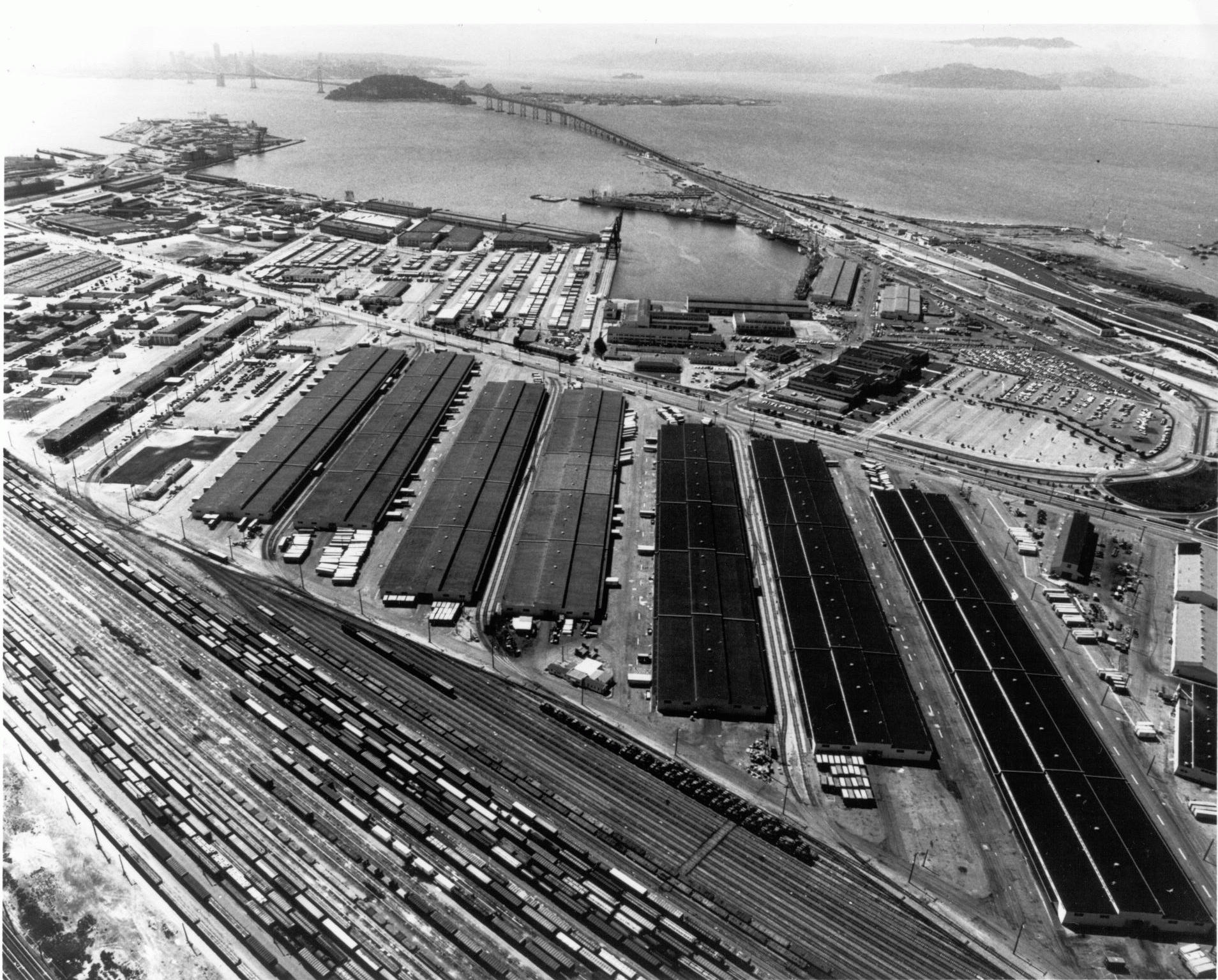 Prologis Building Oakland Army Base